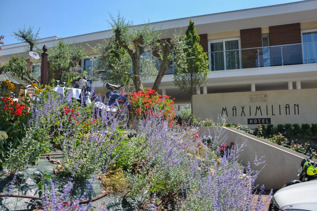 Hotel Maximilian Bardolino Exterior photo