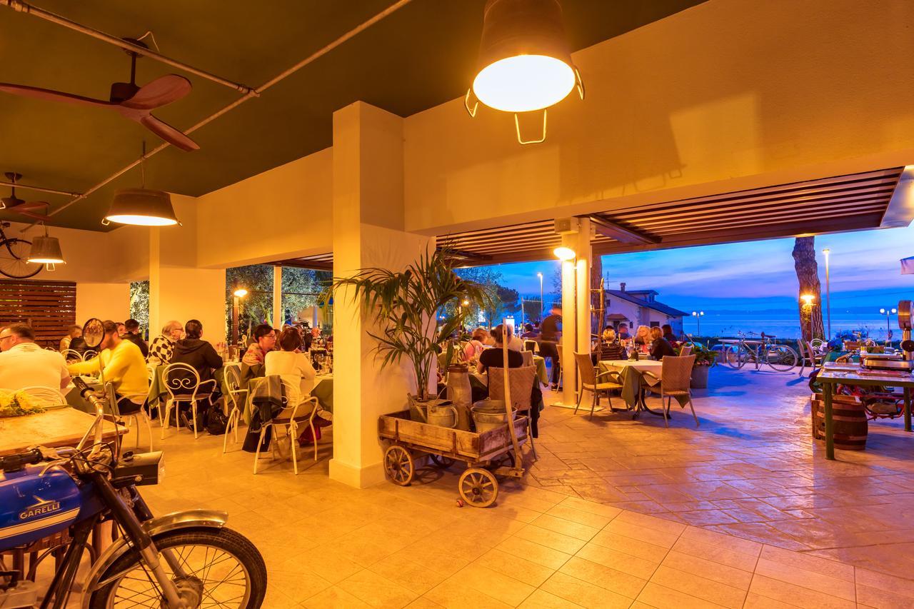 Hotel Maximilian Bardolino Exterior photo