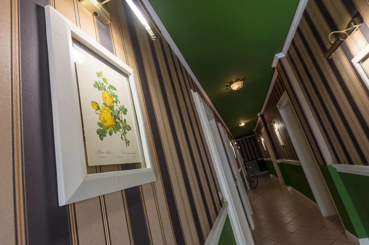 Hotel Maximilian Bardolino Exterior photo